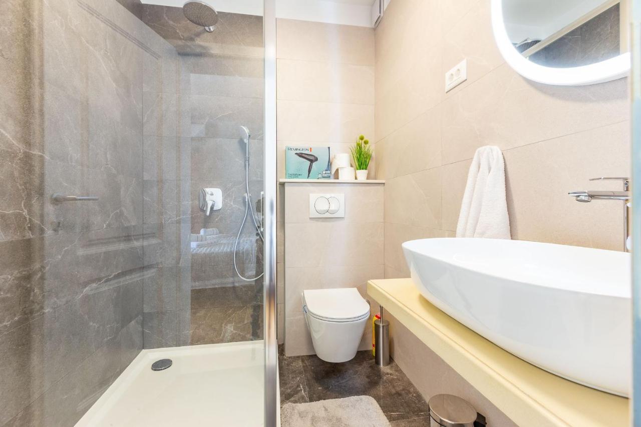 Mp Luxury Holiday Home With Swimming Pool Zadar Eksteriør billede