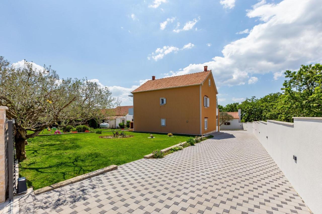 Mp Luxury Holiday Home With Swimming Pool Zadar Eksteriør billede